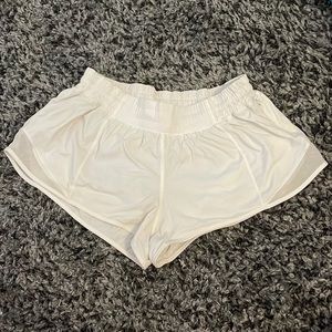 LULULEMON WHITE HOTTY HOTS